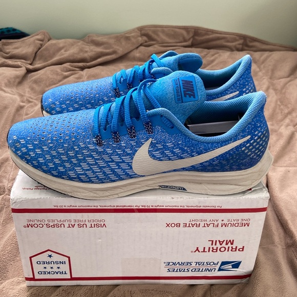 Nike Zoom Pegasus 35 In Men’s Size 9.5 very hard to find Carolina Blue OffWhite - Picture 1 of 15